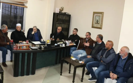 أبو فاعور تفقد المنطقة الصناعية في ظهر الأحمر واجتمع بأصحاب المعامل