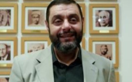 توقيف ثم إفراج سريع: ماذا حدث مع الروائي أيمن العتوم؟