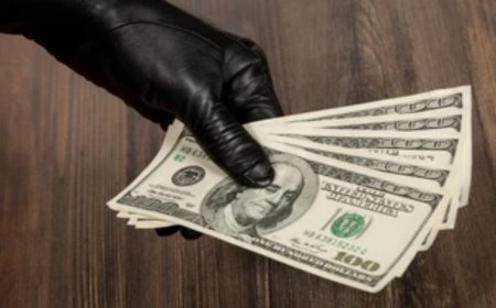 كسروا نافذة المحل.. وسرقوا 60 الف دولار