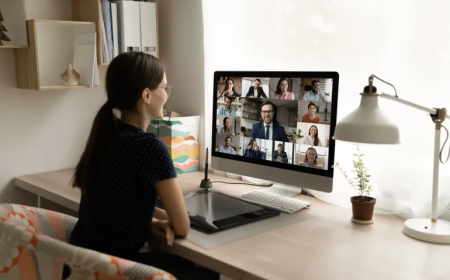 هل يدعم العمل عن بُعد النساء أم يبعدهن عن الترقية؟