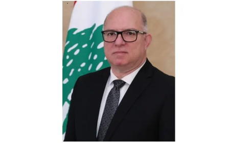 وزير العمل رد على رجي: كفى خلطًا بين الرأي الشخصي والموقف الرسمي وكفى خروجًا عن سياسة الحكومة