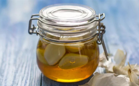 الثوم مع العسل.. اليكم الفوائد