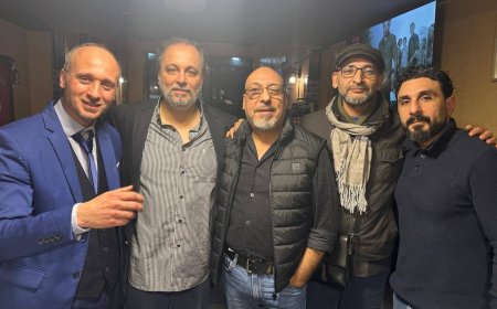 وقت بين السيجارة والتخت… حين تتحوّل اللحظة اليومية إلى قصيدة