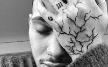 الشامي يفتح جرحه القديم… وشم يحمل قصة شقيقه الراحل!