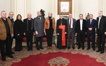 الراعي اطلع من وفد نقابة موظفي "أوجيرو" على مطالبه والتقى القذافي مهنئا بالاعياد