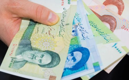 تراجع كبير وانهيار غير مسبوق للريال الايراني