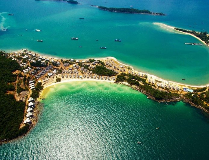 جزيرة بلا فيزا وشواطئ ساحرة… فوكوك الفيتنامية !