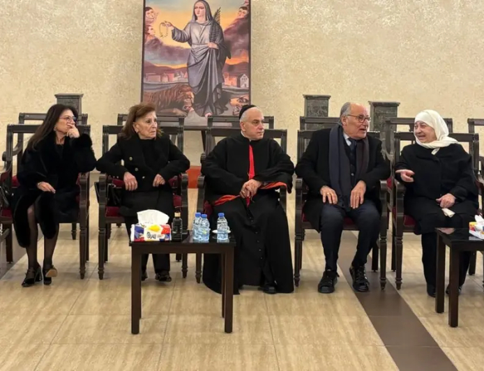 الحريري تعزّي المونسنيور عبدو أبو كسم بوفاة والده وحركة أمل بوفاة حمدان