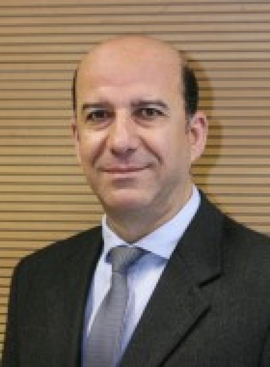 مادورو اليساري أفسدته حياة القصور وشعبه جائع...  واللبنانيون قلقون