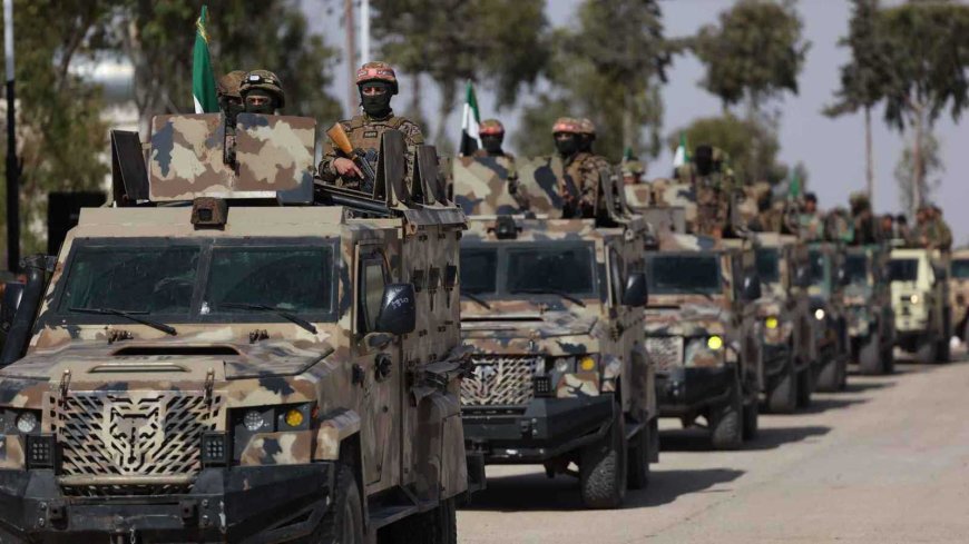 انذرات من الجيش السوري ضد "قسد".. واشتباكات مستمرة في حلب