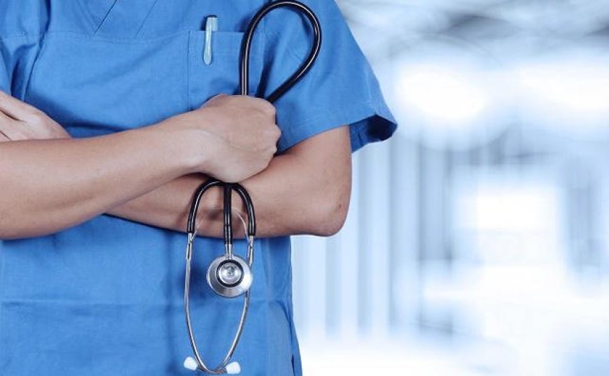 يستغل وجوده كممرض داخل المنازل.. ويسرق