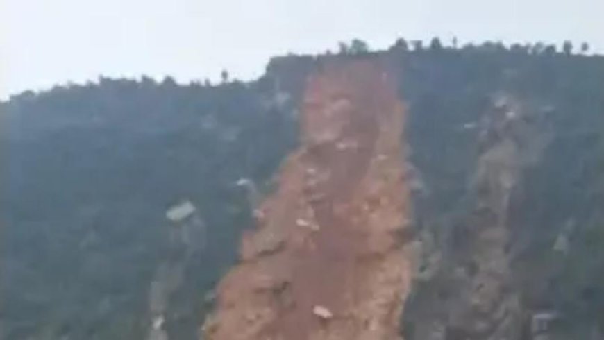 بسبب غزارة الأمطار.. إنهار الجبل