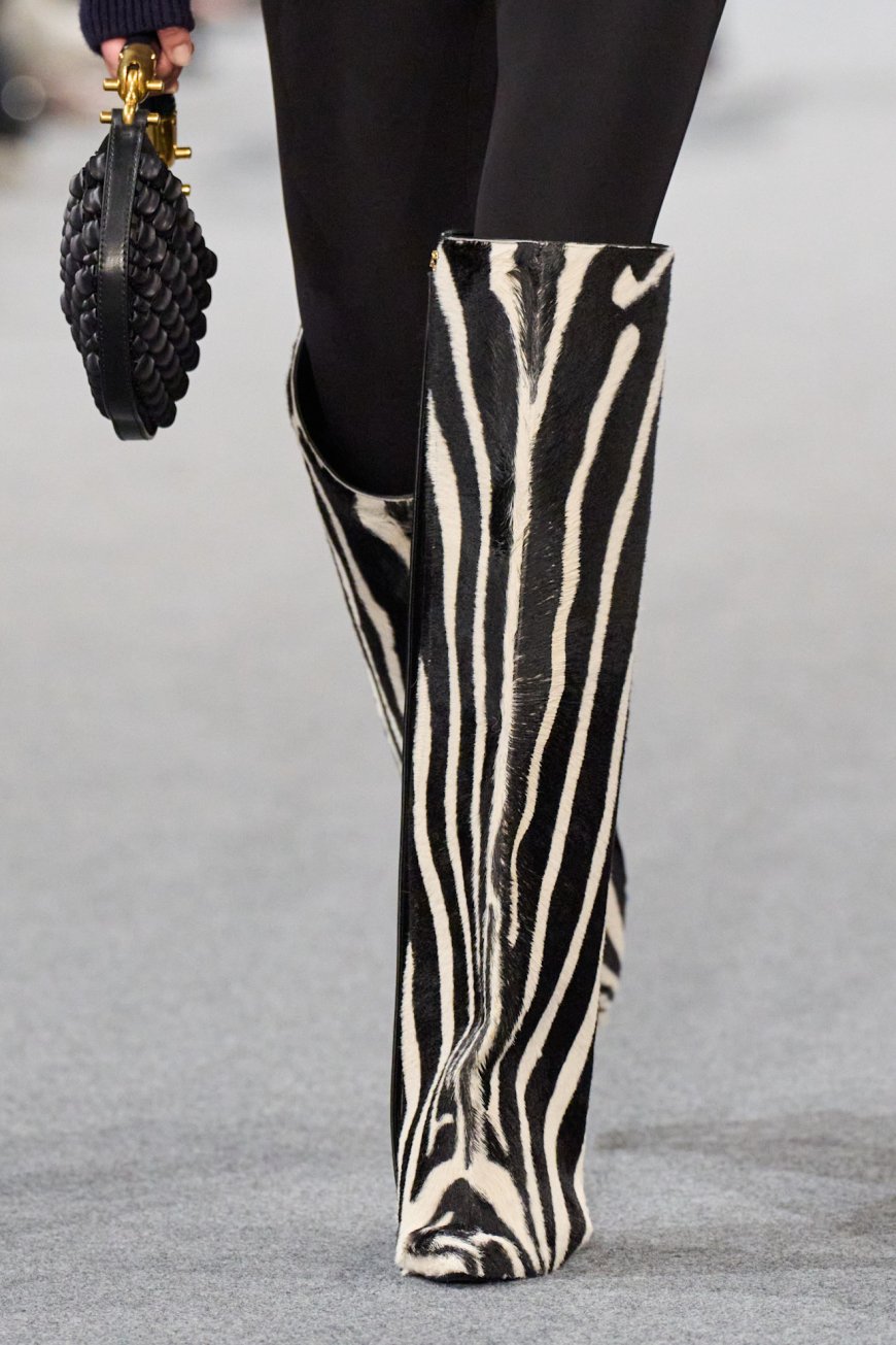 لا تختاري حذاءكِ عشوائياً… هذه الـBoots هي عنوان الأناقة في شتاء 2026