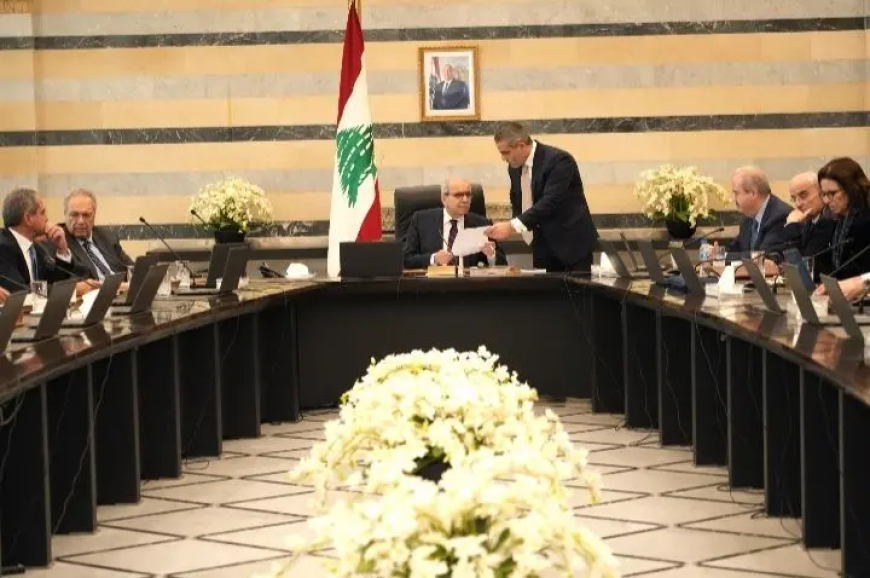 الوزير مرقص: مجلس الوزراء استمع من مشموشي الى عرض عن اكلاف الرواتب