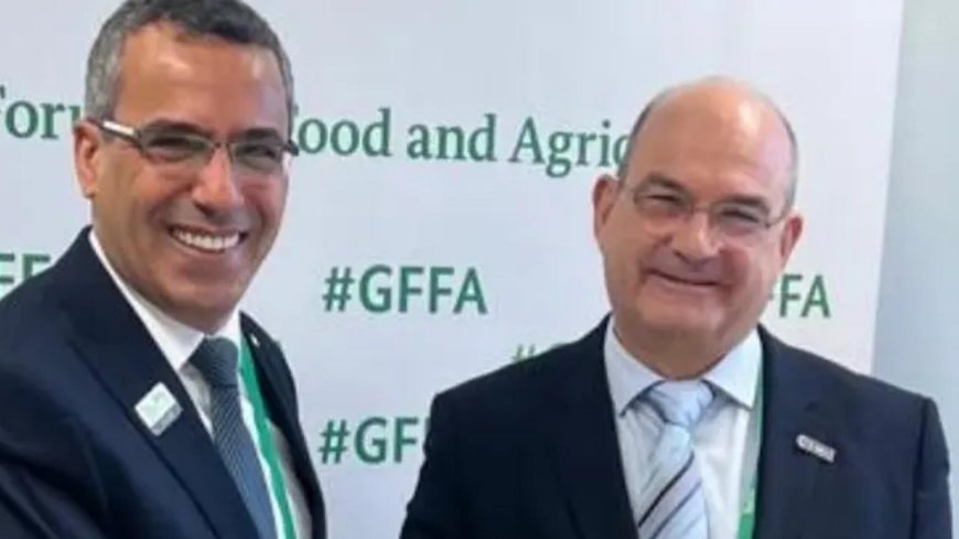 من التقى وزير الزراعة في برلين