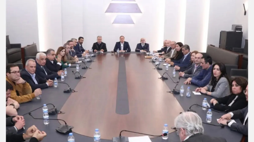 الكتائب: تصريحات مسؤولي حزب الله خرق لقرار وقف النار