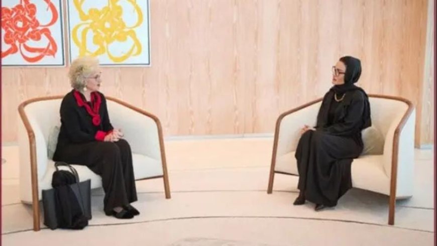 ماذا دار بين وزيرة التربية والشيخة موزا؟