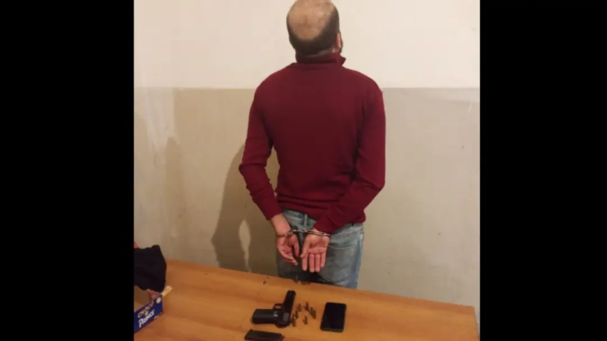 توقيف أحد المطلوبين بجرائم خطف وقتل عمدًا وإطلاق نار وانتحال صفة في حوش الرافقة