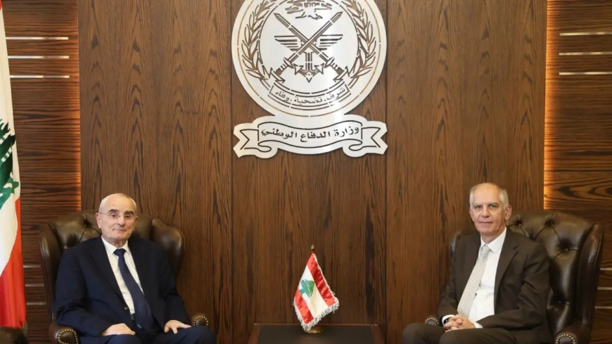 منسى عرض مع السفير الفرنسي التحضيرات لمؤتمر باريس والتقى البعريني