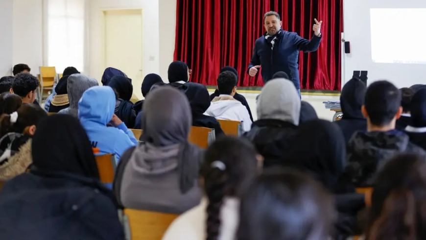 "مؤسسة الحريري" نظمت وجمعية "امان" ندوات لتوعية الشباب على آفة المخدرات وأضرارها