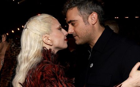 خلال حفل جوائز غرامي.. غرام ليدي غاغا لخطيبها يخطف الانظار