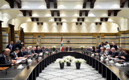 ماذا وراء "انضباط" وزراء الثنائي داخل الحكومة؟