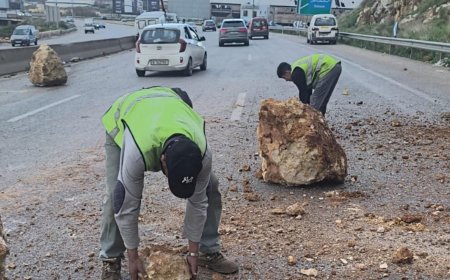 انهيار صخري "يحرك" وزارة الأشغال