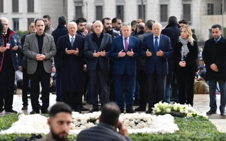 السنيورة يزور ضريح الحريري