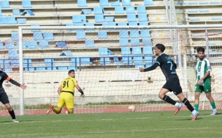 الرياضي العباسية يهزم الانصار المتصدر ويعيد خلط الأوراق