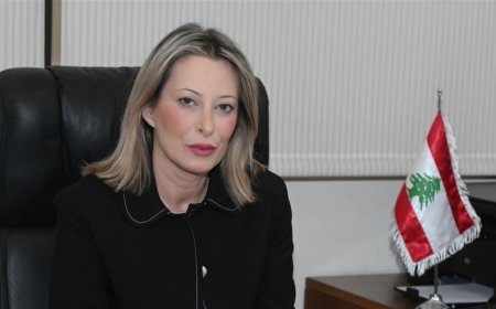 لمن قالت غادة أيوب.. لا تنقذون العهد بل تسرعون سقوطه؟