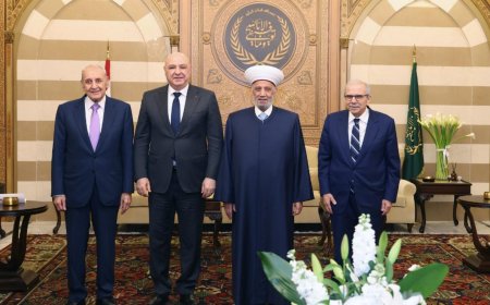 بالصور.. الرؤساء الثلاثة في إفطار دار الفتوى