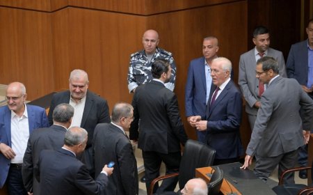 قيادي في حزب الله: لا خيار إلّا المقاومة والثنائي يربط التمديد للمجلس النيابي بوقف العدوان وإعادة الإعمار وتحرير الأسرى