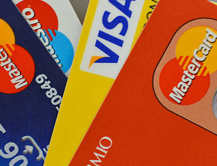 قلق في أوروبا بسبب الاعتماد المتزايد على أنظمة الدفع الأميركية