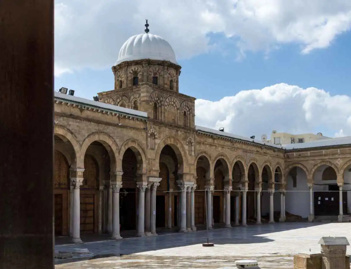 ليالي رمضان في المدينة العتيقة بتونس… روح التاريخ ونبض الأسواق