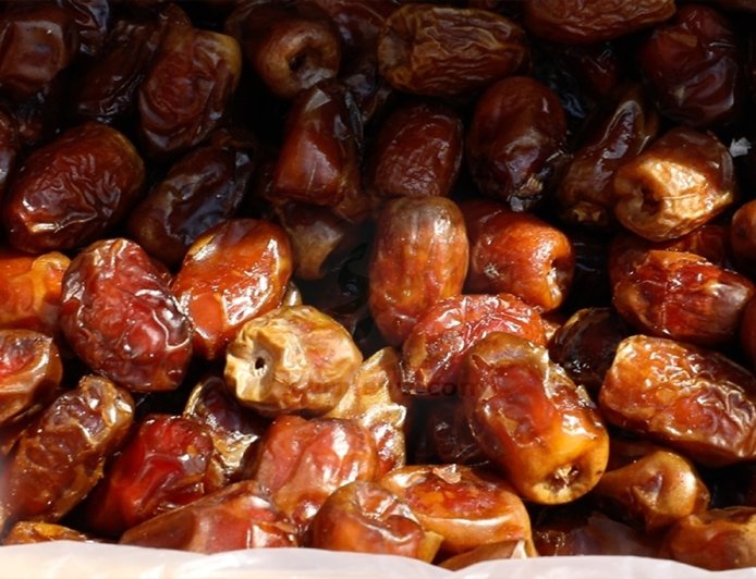 غذاء أساسي يمنح الجسم الطاقة.. ما لا تعرفونه عن فوائد التمر