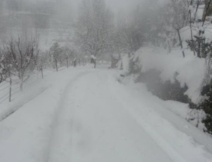 ثلوج في الضنية