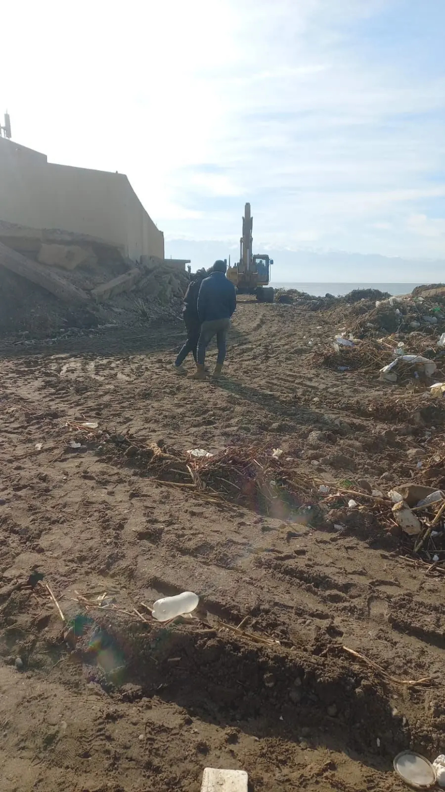 إنشاء جسر موقت على معبر العريضة