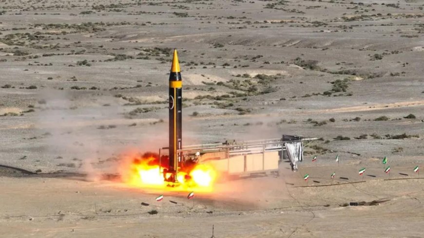 ايران تكشف عن  "خرمشهر-4".. اليكم خصائص هذا الصاروخ