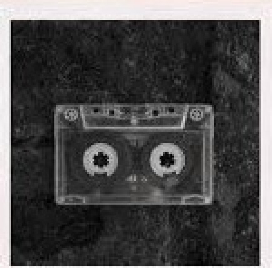 “بعد سنوات من السيطرة على عرش البوب… فنانة عالمية تبيع أرشيفها الغنائي في صفقة صادمة!”