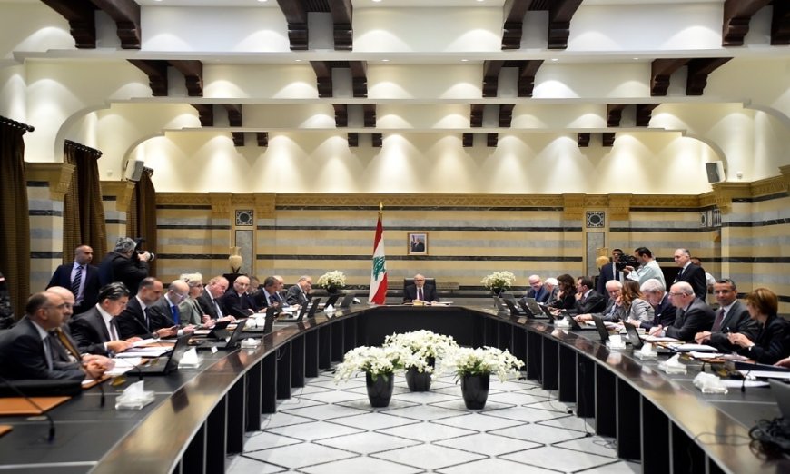 ماذا وراء "انضباط" وزراء الثنائي داخل الحكومة؟