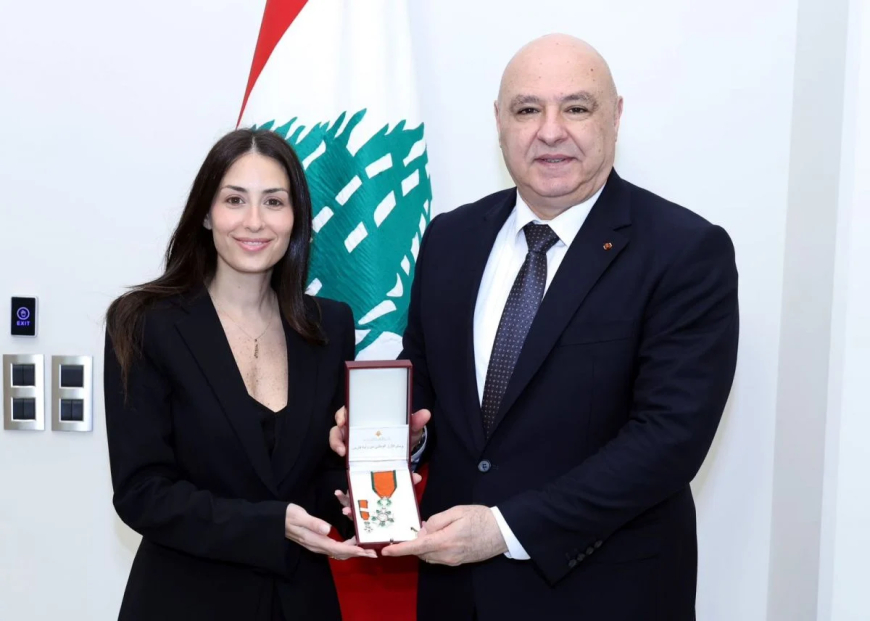 وسام الأرز لهبة طوجي… تكريم رئاسي لمسيرة رفعت اسم لبنان عالميًا