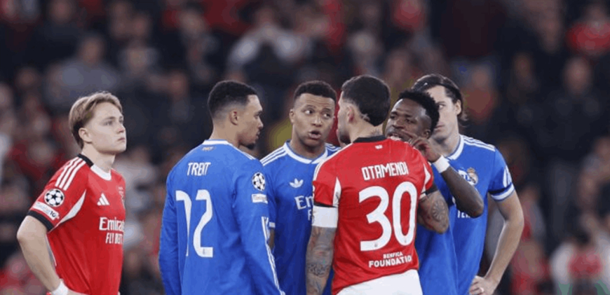 بعد تعرضه لإساءة عنصرية.. مبابي يدعم هذا اللاعب