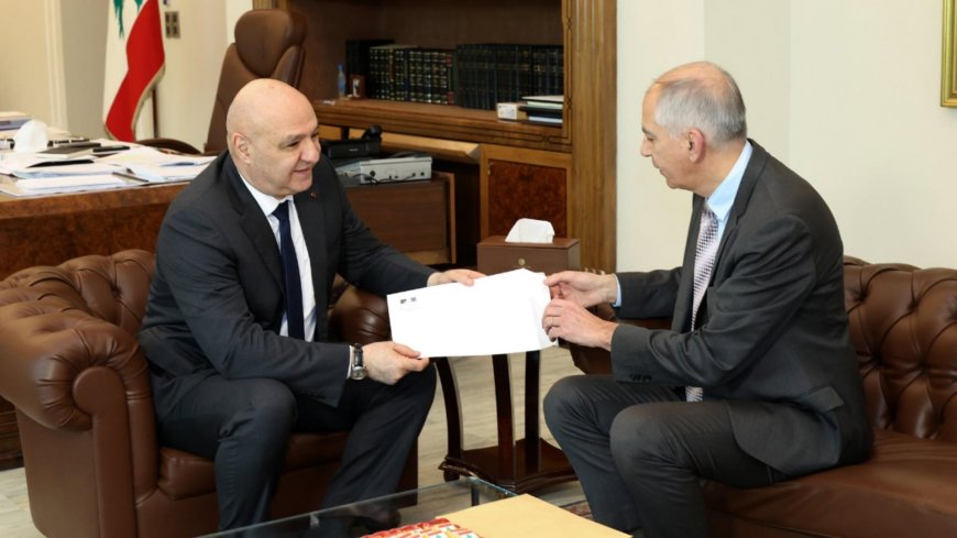 دعوة رسمية لعون للمشاركة بمؤتمر دعم الجيش