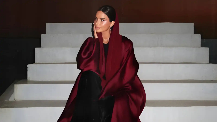 عبايتكِ في رمضان 2026: تنسيقات عصرية تمنحكِ أناقة لافتة