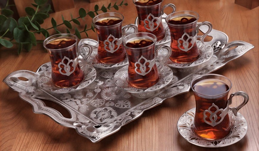 «وين الشاي يا حجّة»!