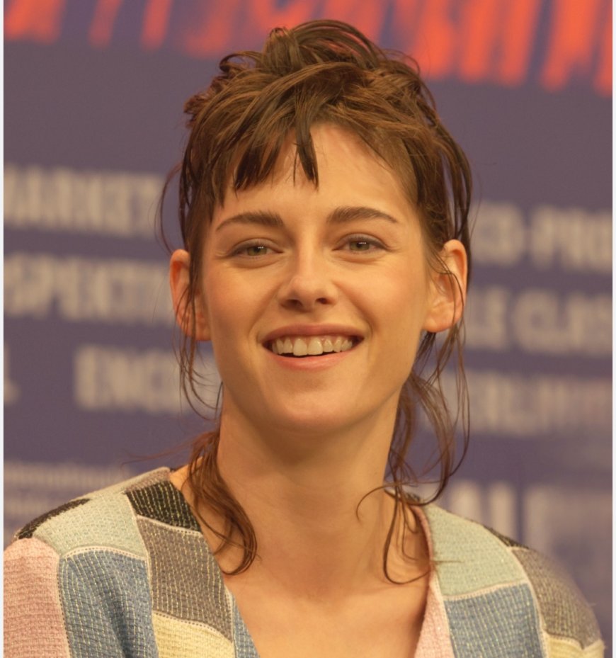 كريستين ستيوارت تثير جدلًا بتصريحاتها عن المهاجرين ومقاطعة البرغر!