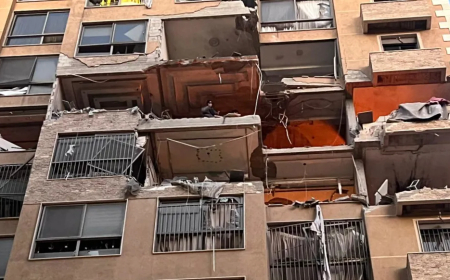 سقوط شهداء باستهداف شقة في عائشة بكار