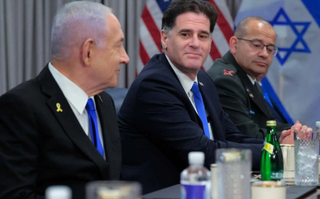 نتنياهو يسلم رون ديرمر الملف اللبناني.. اليكم الأسباب