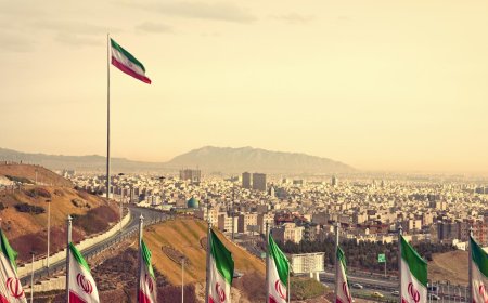 صدق أو لا تصدق.. "مواقع التواصل" سلاح إيراني في الحرب