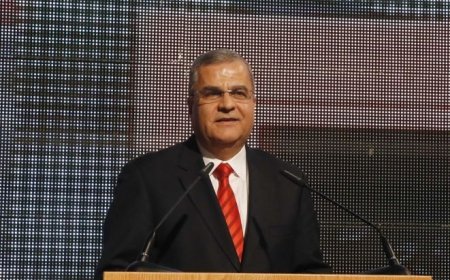 بعد الغارة الاسرائيلية.. كيف علق رئيس بلدية الحازمية؟